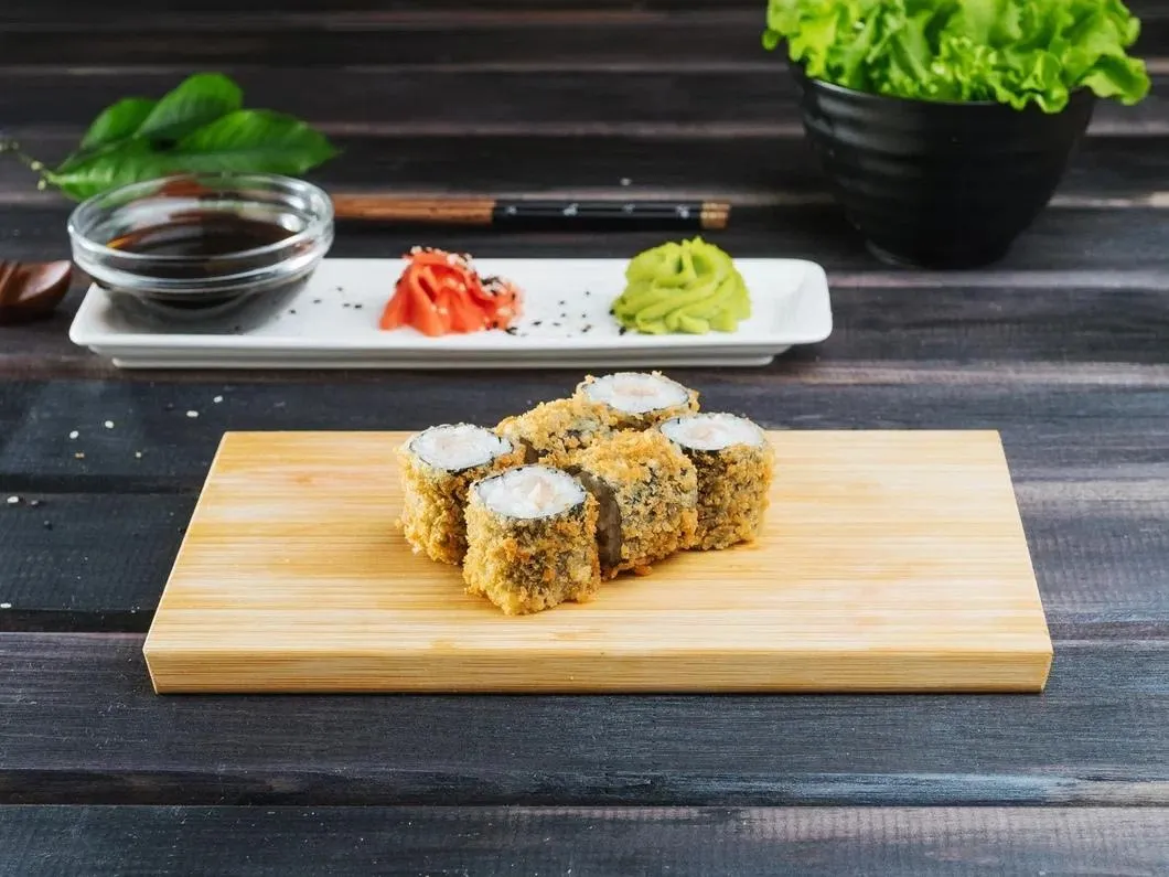 Горячий ролл с курицей мини